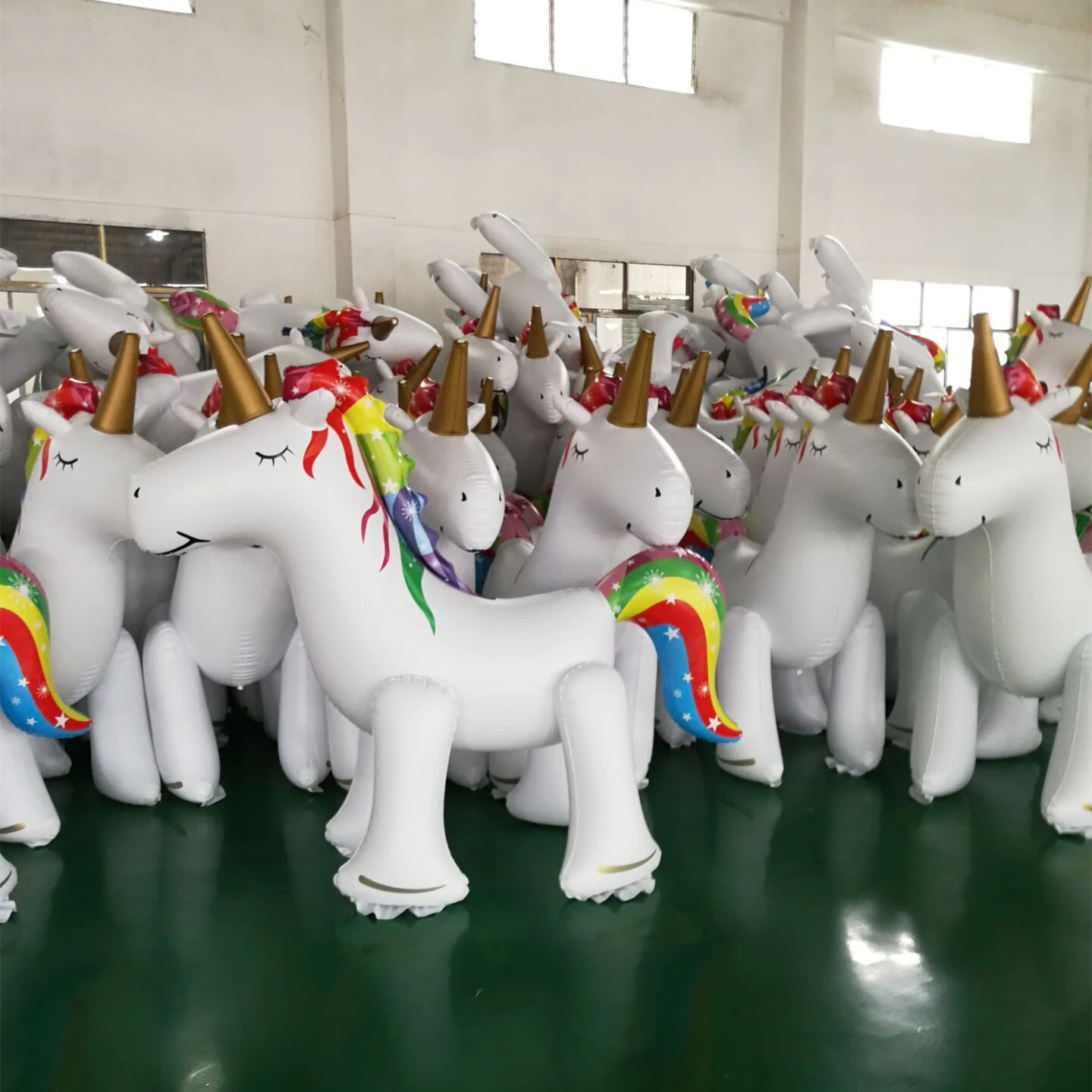 PVC 풍선형 물놀이 유니콘 & 승마용 말 |   여름철 야외 물놀이 장비 (어린이 정원 파티용)