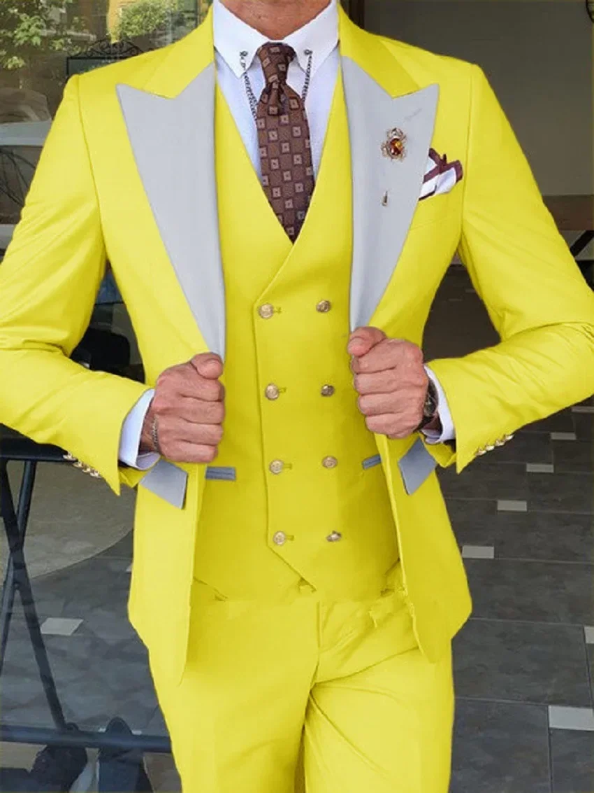 

Light Yellow Slim Fit Men Suits Grey Lapel Wedding Groom Tuxedos Terno Masculino Prom Slim Blazer Custom Made（jacket+vest+pants）