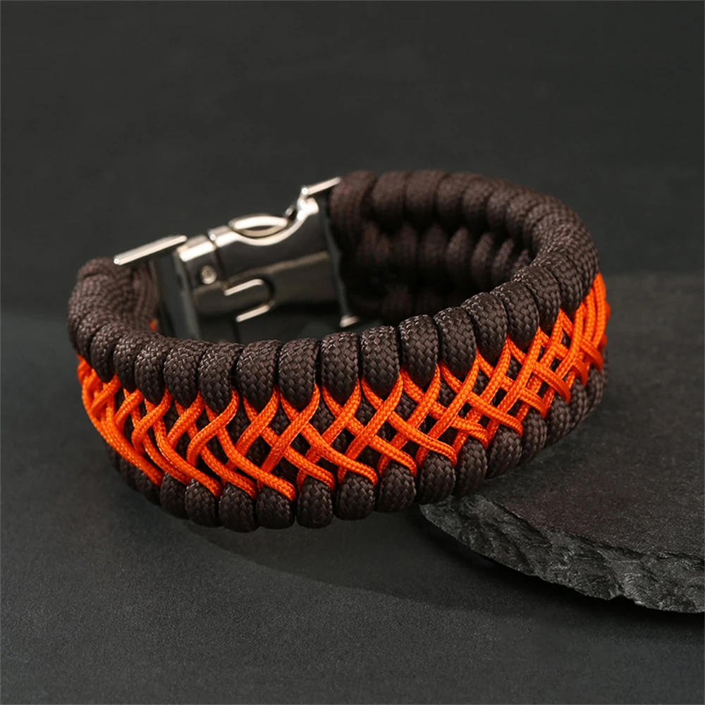 Bracelet paracorde homme détail fermeture magnétique qualité résistante