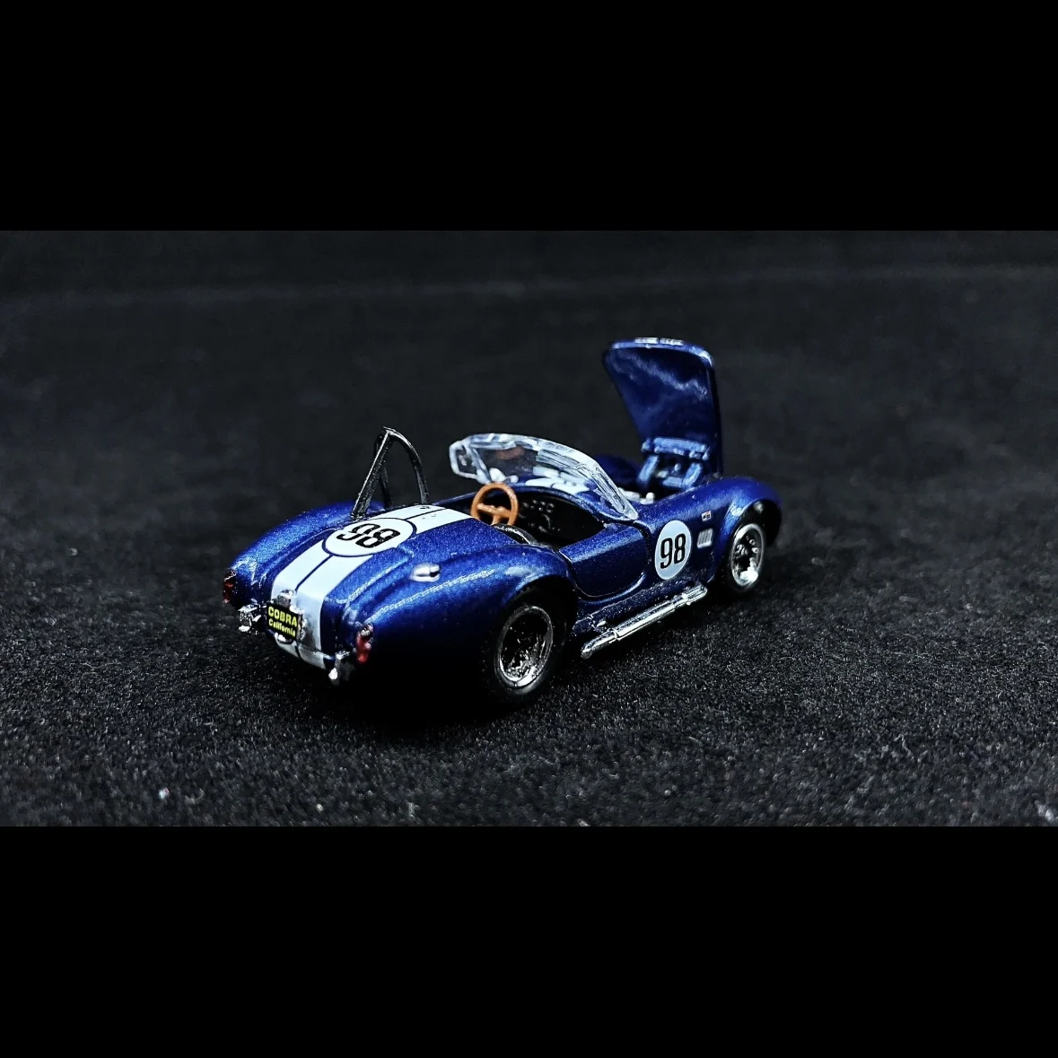 ACME 1:64 쉘비 코브라 427 S/C  98 SC-705-98 장난감 자동차 모델 어린이 선물.