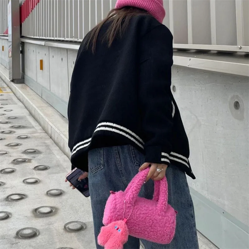 Women's Fashion Plush Bag Luxury Wool Fur Vintage Handbag Winter Fashion Chain Crossbody Bag Charming Women's Luxury Goods