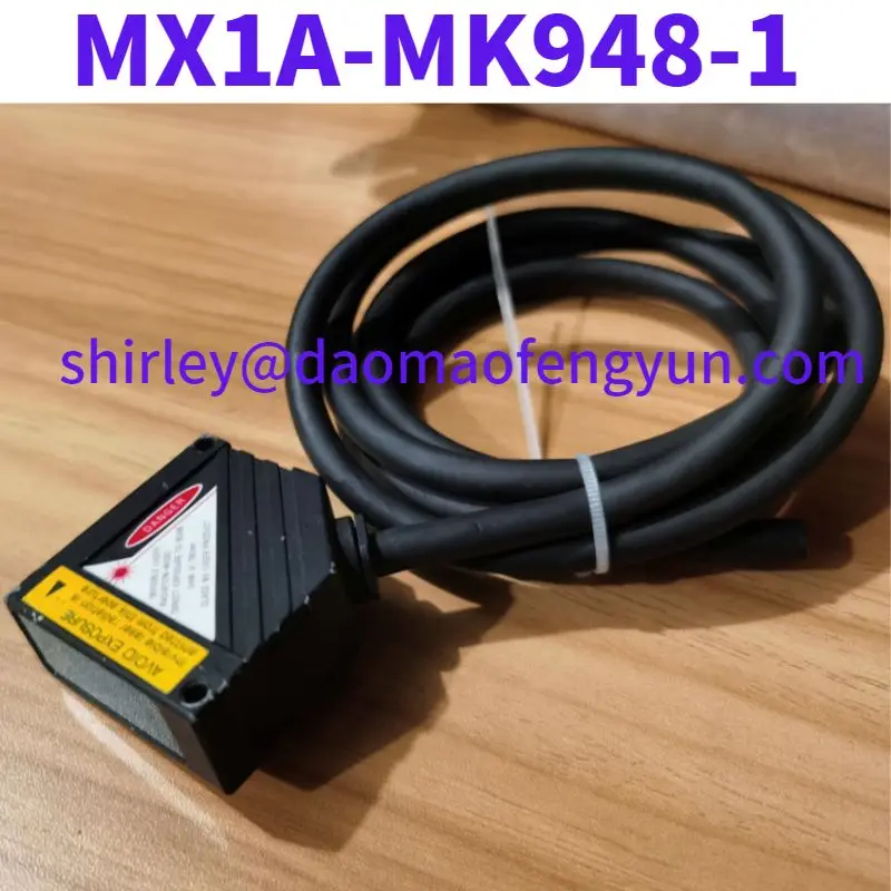 

Used Original MX1A-MK948-1 Laser Displacement Sensor