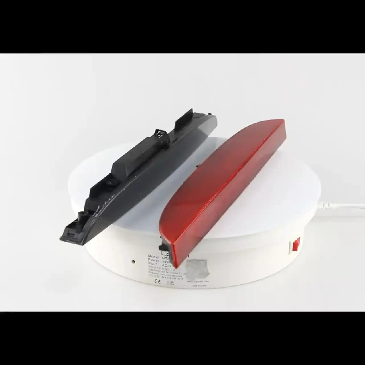 Feu Stop Central LED Lentille Fumée Rouge - 3ème Feu Stop Arrière Pour Renault Clio II MK2 (1998-2005) & Clio III MK3 RS (2009-2011) - Remplace 7700410753