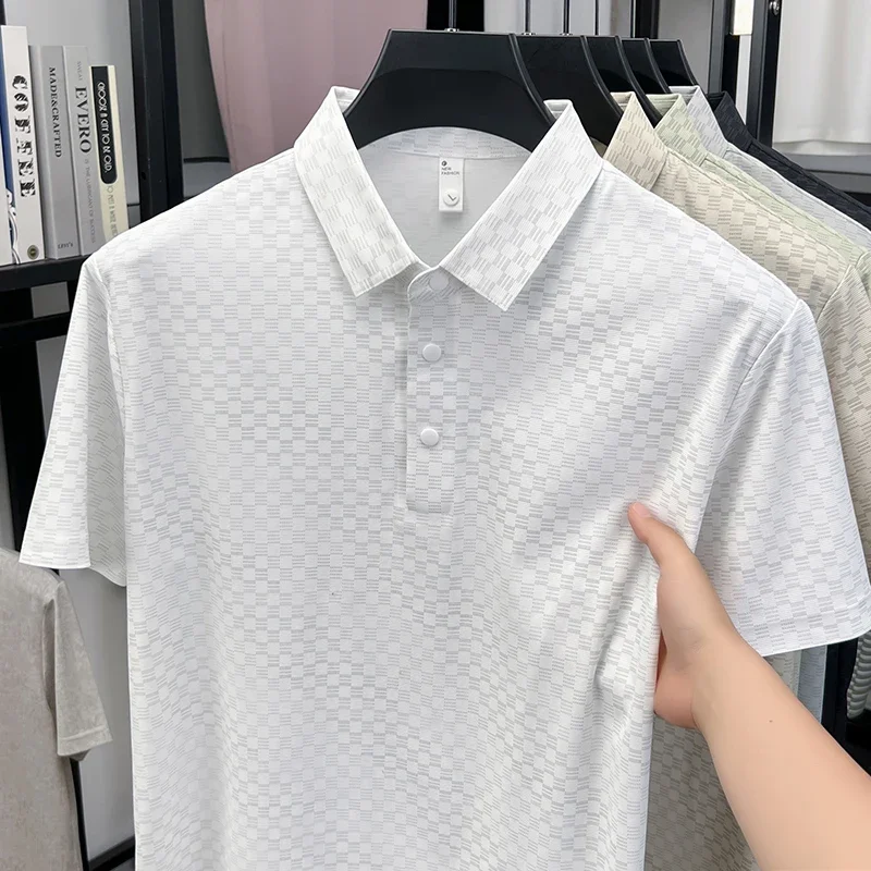 Polo estiva da uomo con colletto, in rete traforata a mini reticolo, elastica e traspirante, ideale per l'ufficio e il pendolarismo quotidiano. - immagine 2