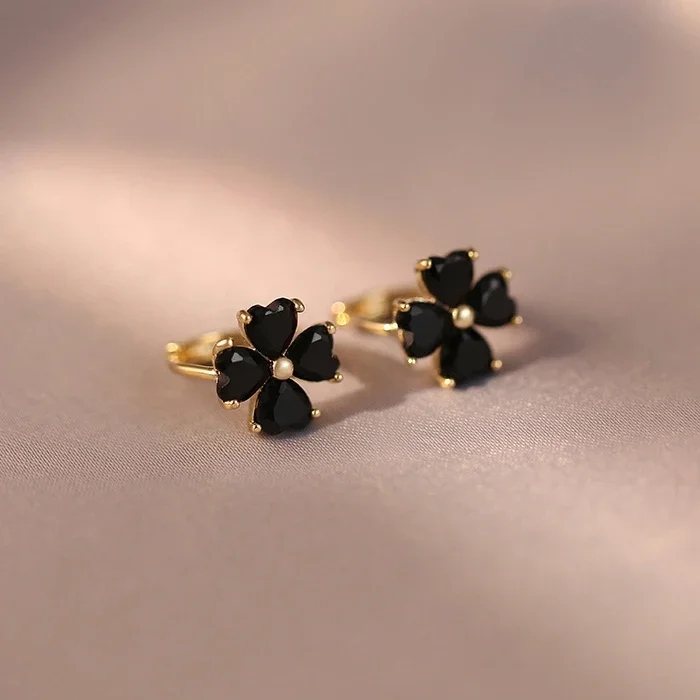 Orecchini a cerchio con trifoglio in zircone minimalista in vero argento sterling 925 per le donne Accessori carini per gioielli raffinati con piante di lusso leggere