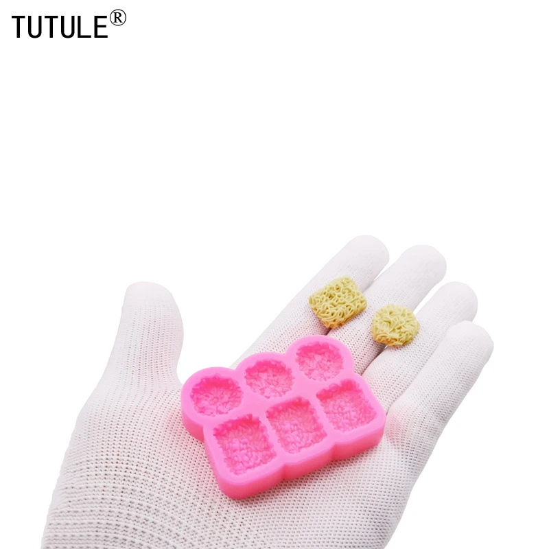 DIY Instant Noodles Pastry Keychain Earrings Silicone Mold – Clay & Epoxy Resin Accessory Mold