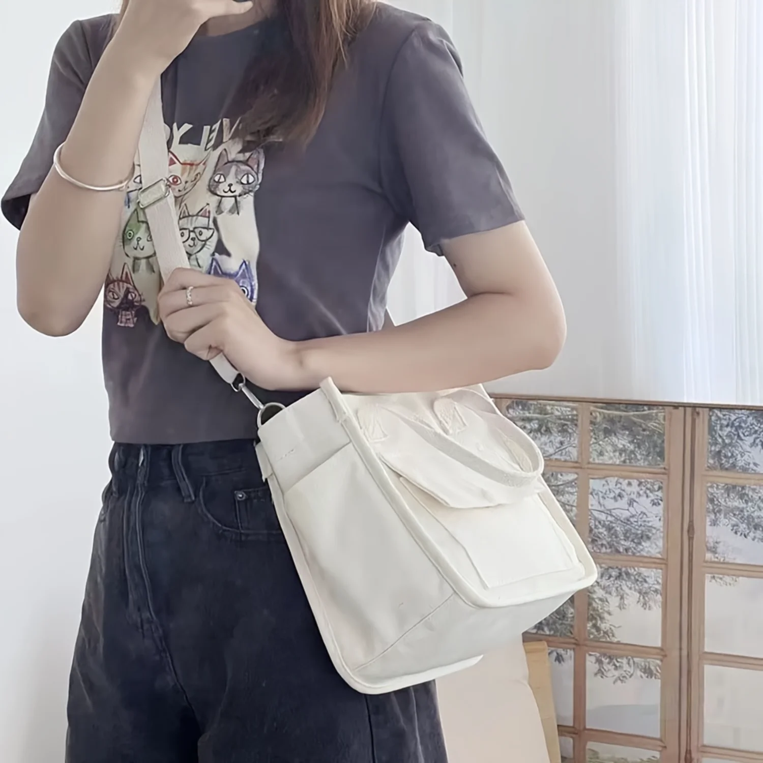 Compact Canvas Tote Bag - Strong  Closure, Stylish Multi-Pocket Crossbody, Handy Lunch Organizer, Versatile for Work & Casual -  2