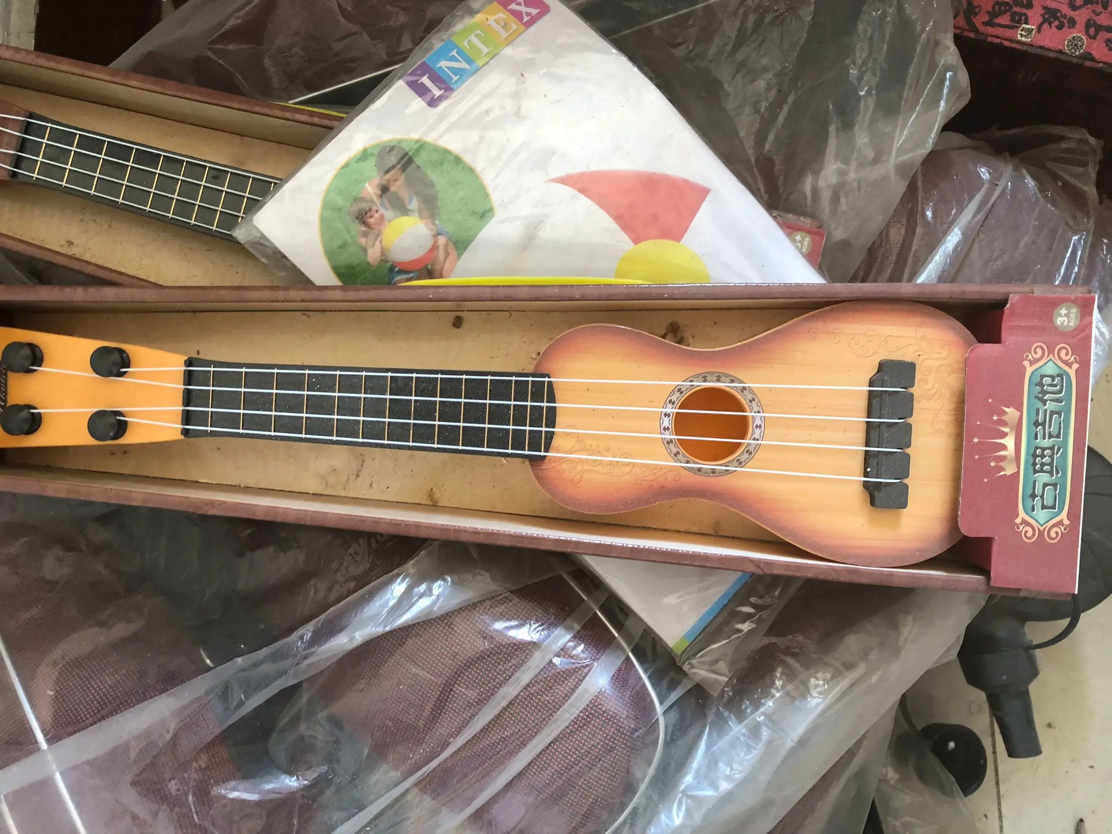 Mini instrument guitar
