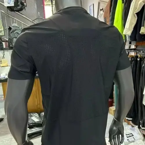 Trendy American casual over the knee sports shorts for boys in summer, with multiple options for loose quarter length training - Image 8
