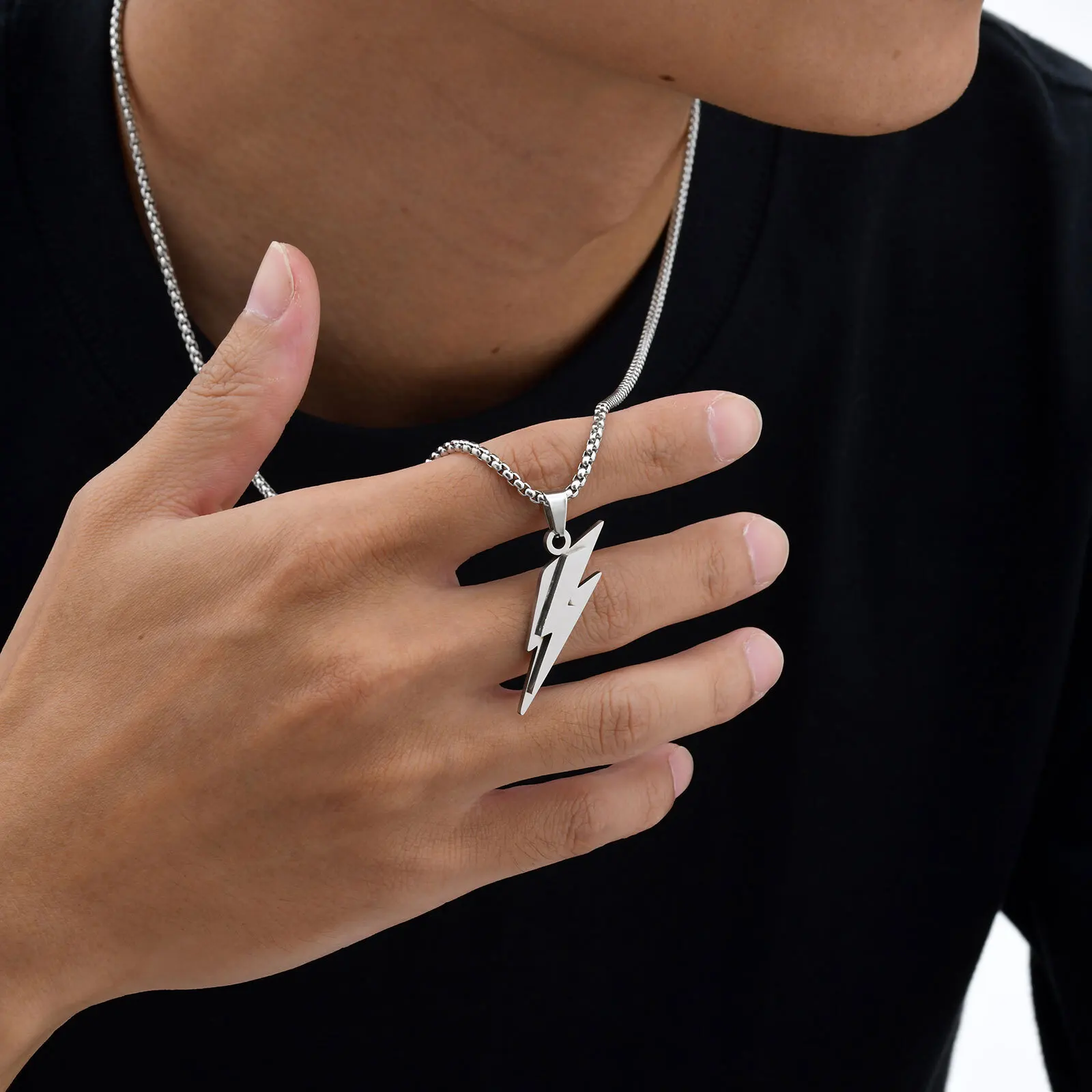 قلادة لايتنينج مقاومة للماء للرجال والأولاد، قلادة لايتنينج من الفولاذ المقاوم للصدأ