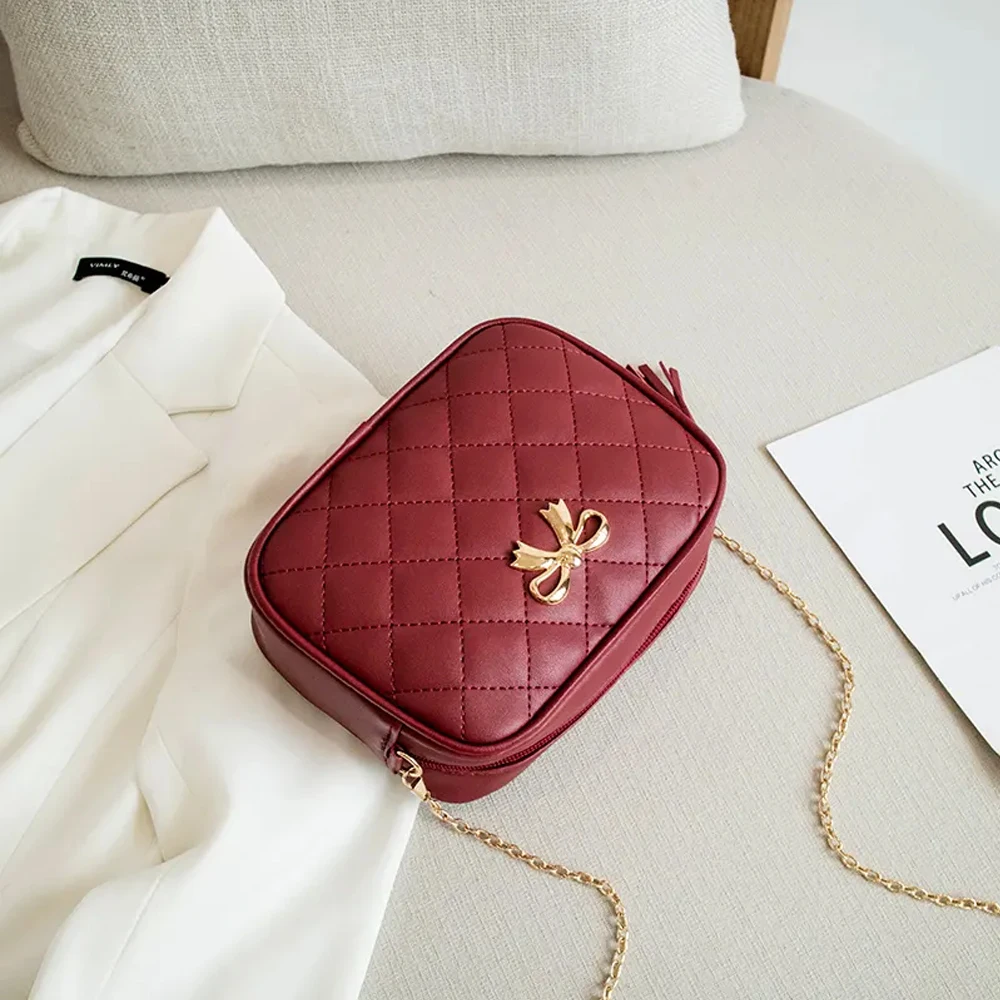 Women Shoulder Bag Rhombus Embroidered Solid Color Chain