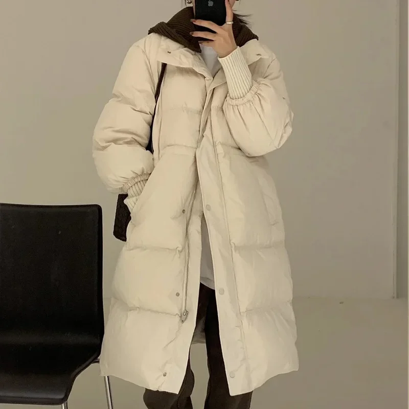 цена Long down jacket women's knee length 2022 winter high quality splicing knitted hooded 90% white duck down jacket fashion