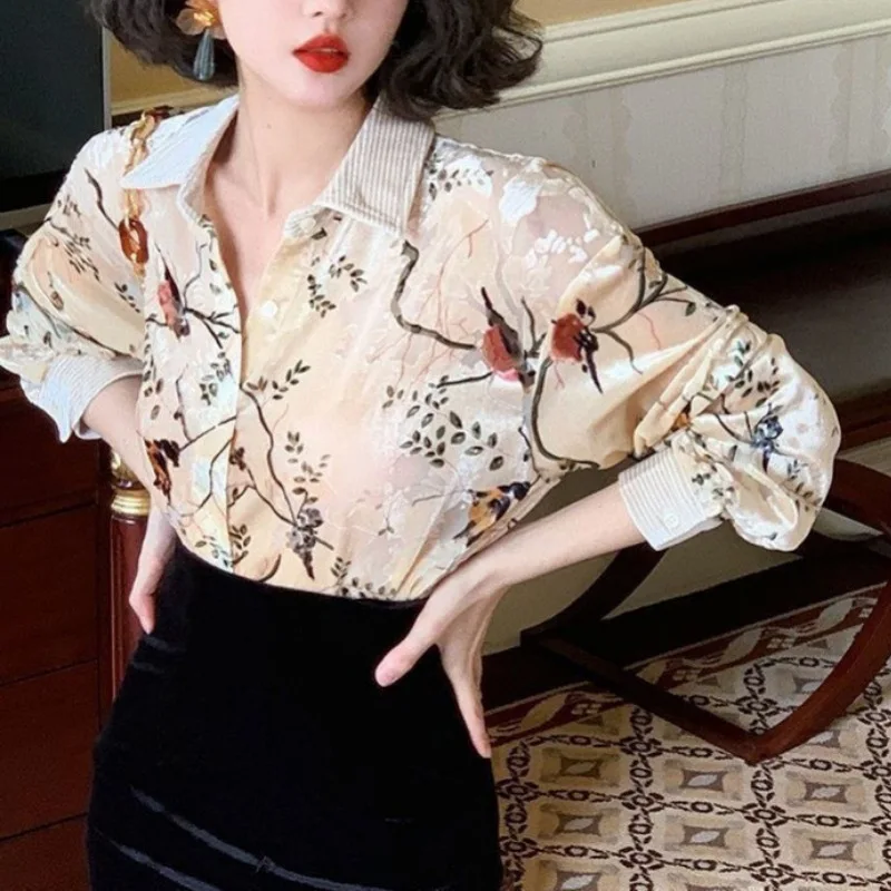 

Autumn New French Vintage Style Blouse Long Sleeve Loose Shirt Corduroy Patchwork Velvet Spliced Floral Printed Shirt for Women