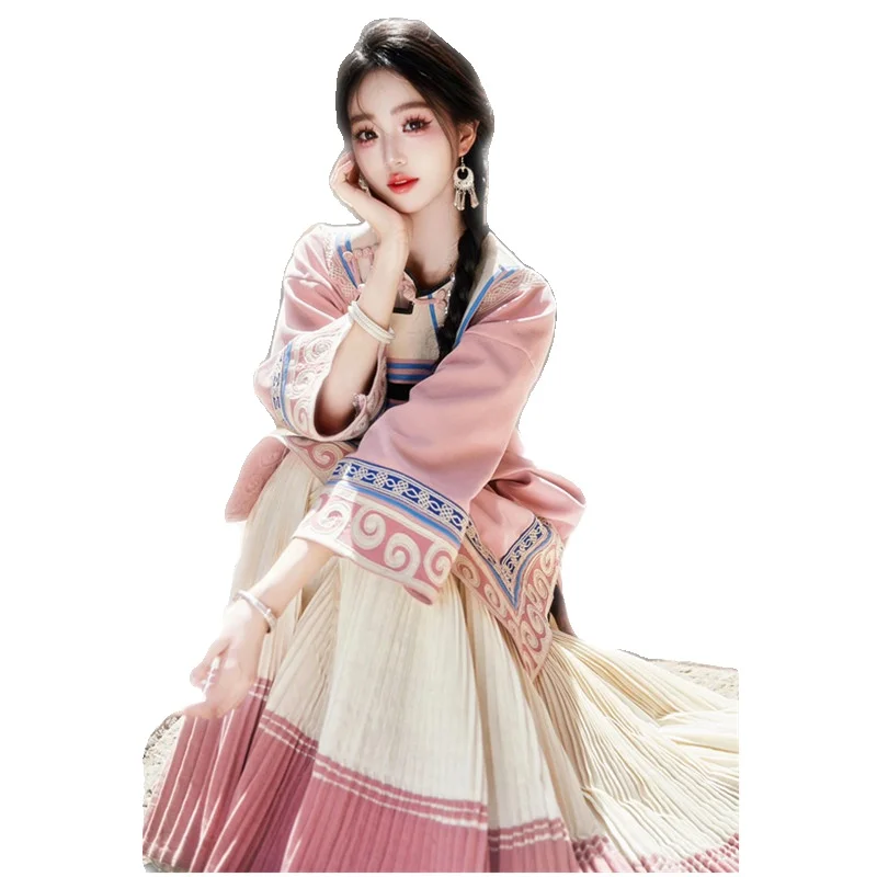 새로운 스타일 Yi 민족 여성 패션 사진 의류 소수 그룹 피닉스 고대 도시 카메라 촬영 의상 소녀를위한