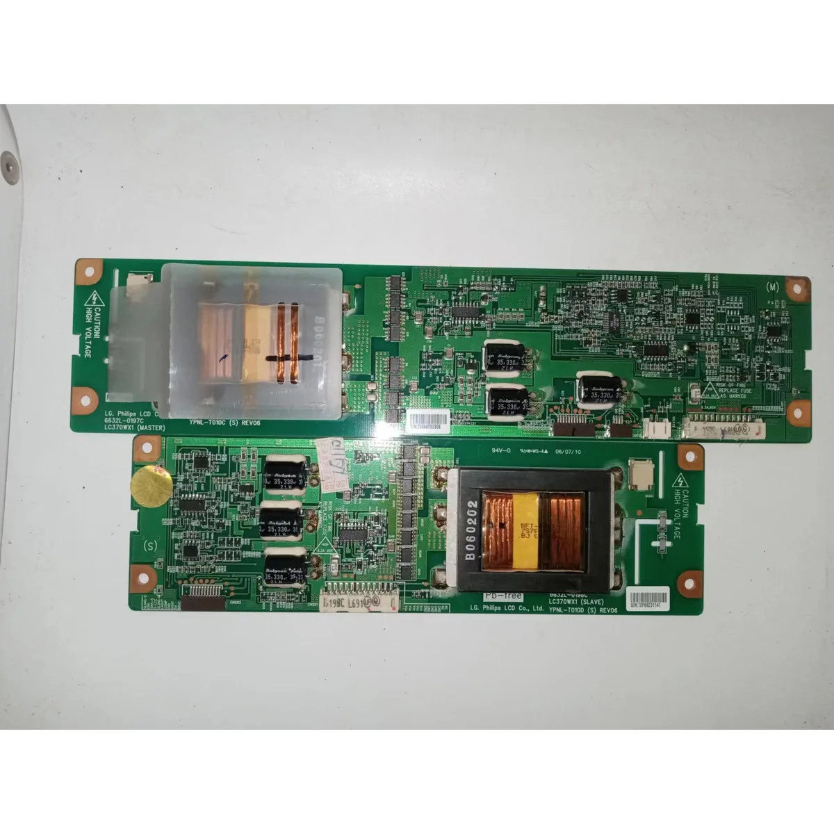 

Для Hisense Tlm3737 плата высокого напряжения 6632L-0197C/0198C 6632L-0197D/0198D один комплект
