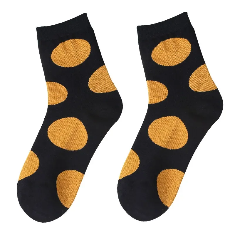 

New Fashion Women Loose mark Socks Autumn Winter warmer Retro Casual Preppy sweet Style All-match Polka Dot pattern Sock