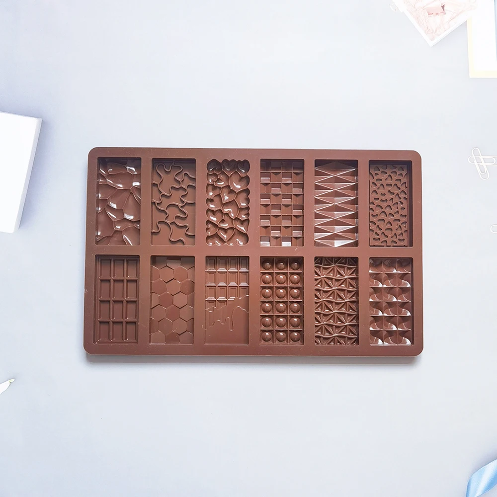 Silicone 3D Chocolate & Candy Mold with 12 Cavities