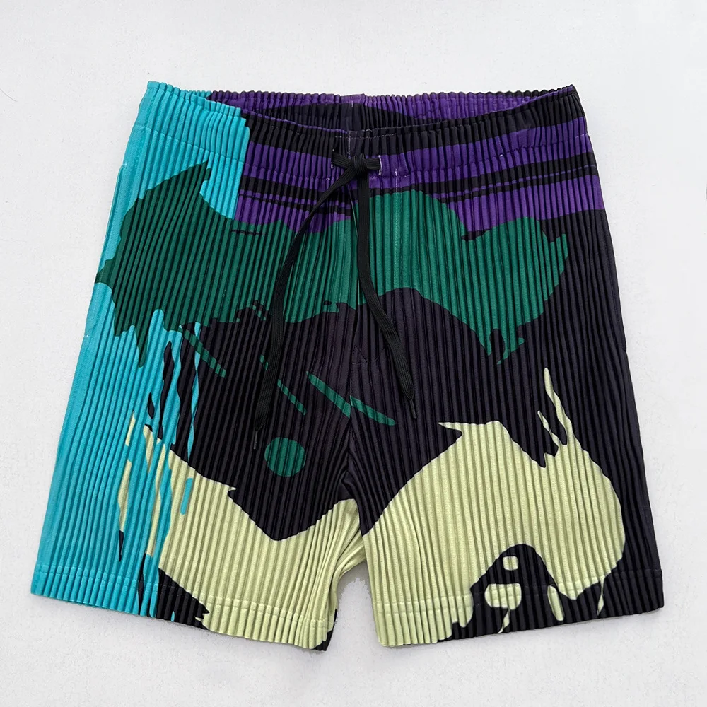 Miyake Original Printing Beach Pants Men 2024 Summer New Casual Sports Seaside Large Elastic Men's Pleated Shorts Men Clothing 2