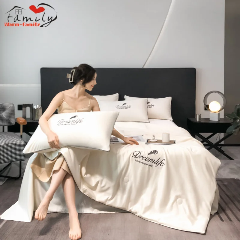 

4Pc Comforter Set Thin Quilt Summer Lightweight Comforter,100% Feather Silk Cotton,Machine Washable,Soft Comfy Breathable Home