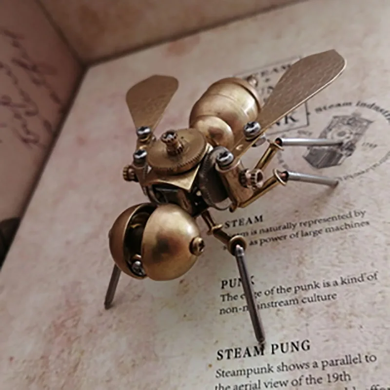 Punk Mechanical Insect Handmade Crafts, Creative Ornaments, Golden Bee, All Metal