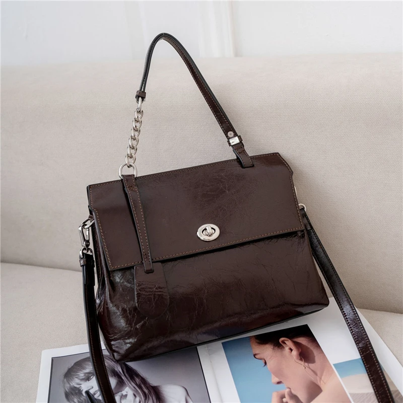 Her Private Resolve Handbag main image 1