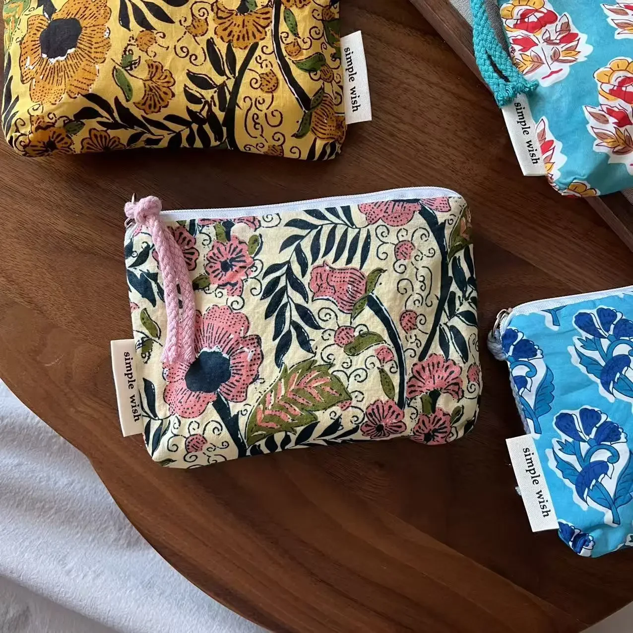 Vintage-Baumwollbeutel mit indischem Blockdruck, Mini-Geldbörse, Kartenhalter, umweltfreundliche Perioden-Essentials-Tasche, böhmischer Reiseveranstalter – Detail 5
