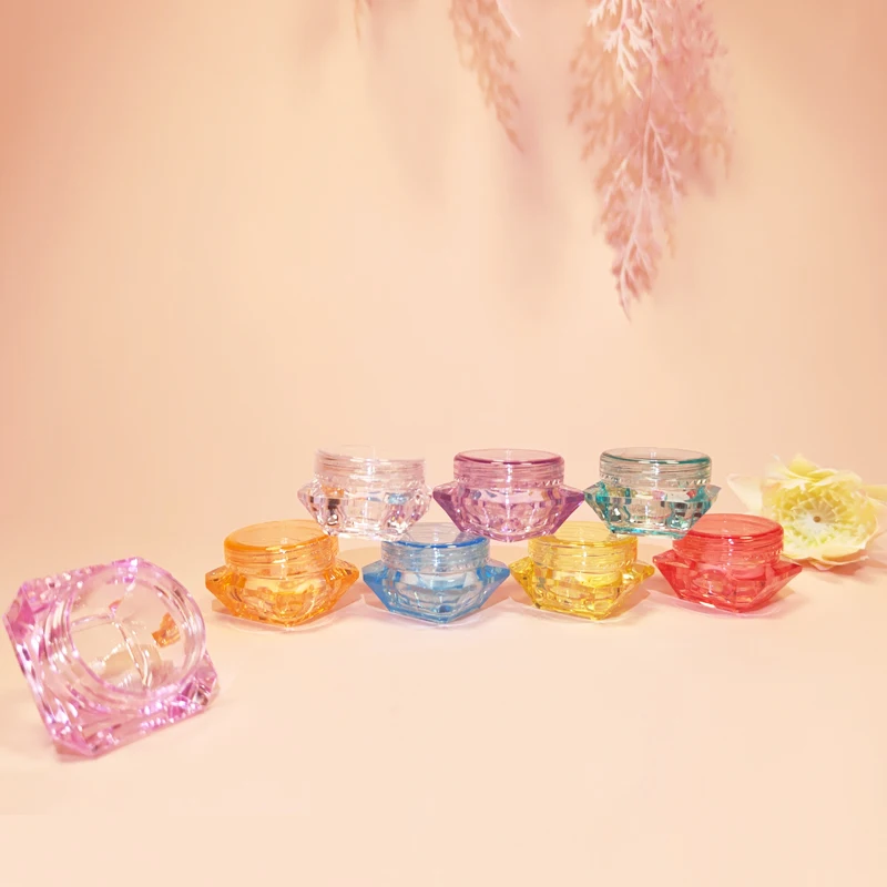 

30Pcs Empty 3/5 Grams Acrylic Clear Diamond Shape Jars Containers For Cosmetic Lotion Cream Makeup Bead Eye shadow Samples Pots