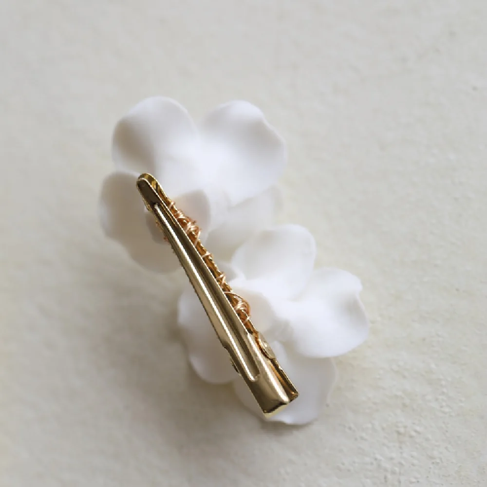 1pc Ceramic Flower Hair Clip Jewelry Accessories Jewelry Set Hair Accessory Hair Clip Hair Headdress Bridal Headwear Pearl Hairpins Lady Wedding Hair Accessories Small Pearl Alloy Hairpin Simple Bridal Jewelry Fashion Barrette