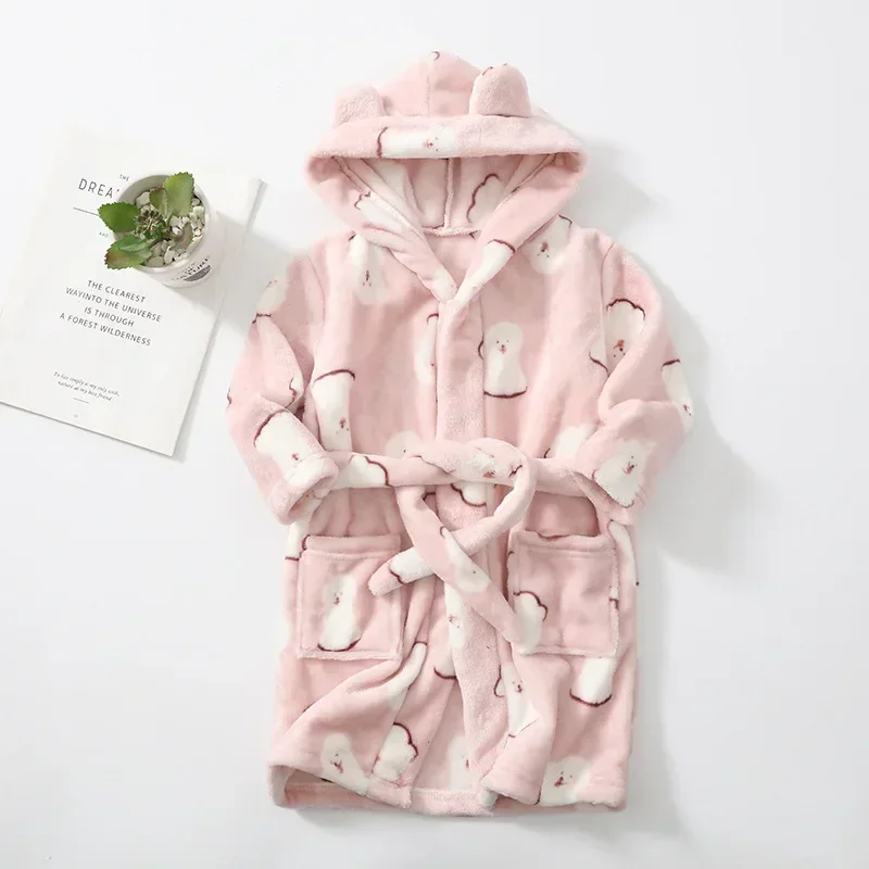Cartoon Children's Robe Flannel Baby Bathrobe Long Sleeve Hooded Kids Bath Robe Lovely Animal Child Boy Girls Robes Kids Clothes