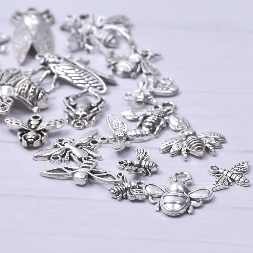 18pcs/lot Mixed Antique Color Alloy Bee Fly Insect Charm Collection Tibetan Style Alloy Bee Insect Pendants DIY Jewelry Making 5