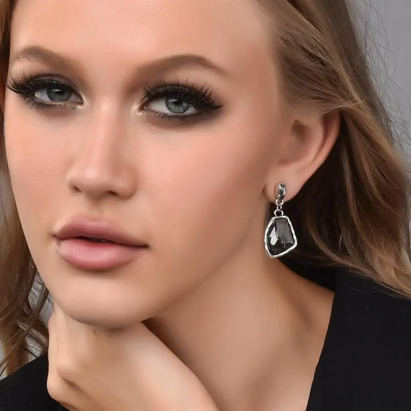 1/2PCS Minimalist Sparkling Black Rhinestone Drop Earrings Women Exquisite Geometric Pendant Earrings Jewelry Gifts