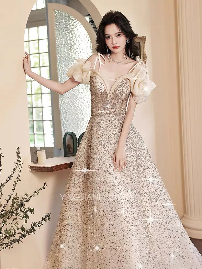 

Sparkly Bridesmaid Dresses Spaghetti Strap Sequins Beading Lace-up Beading A-line Floor Length Evening Party Gowns Quinceanera