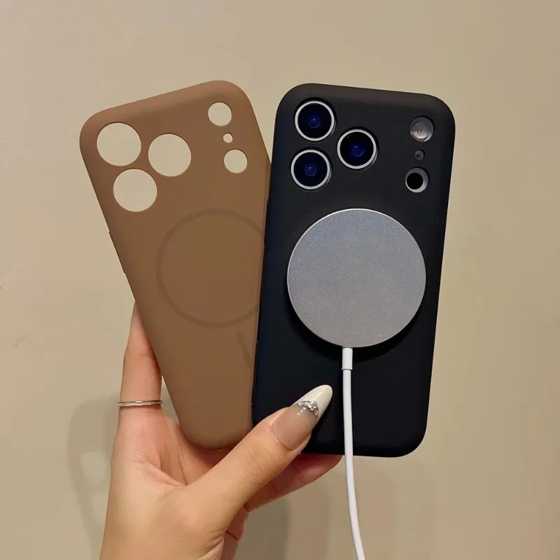 Deluxe Magnetic Phone Case with Magsafe Compatibility - Shockproof and Wireless Charging-Ready