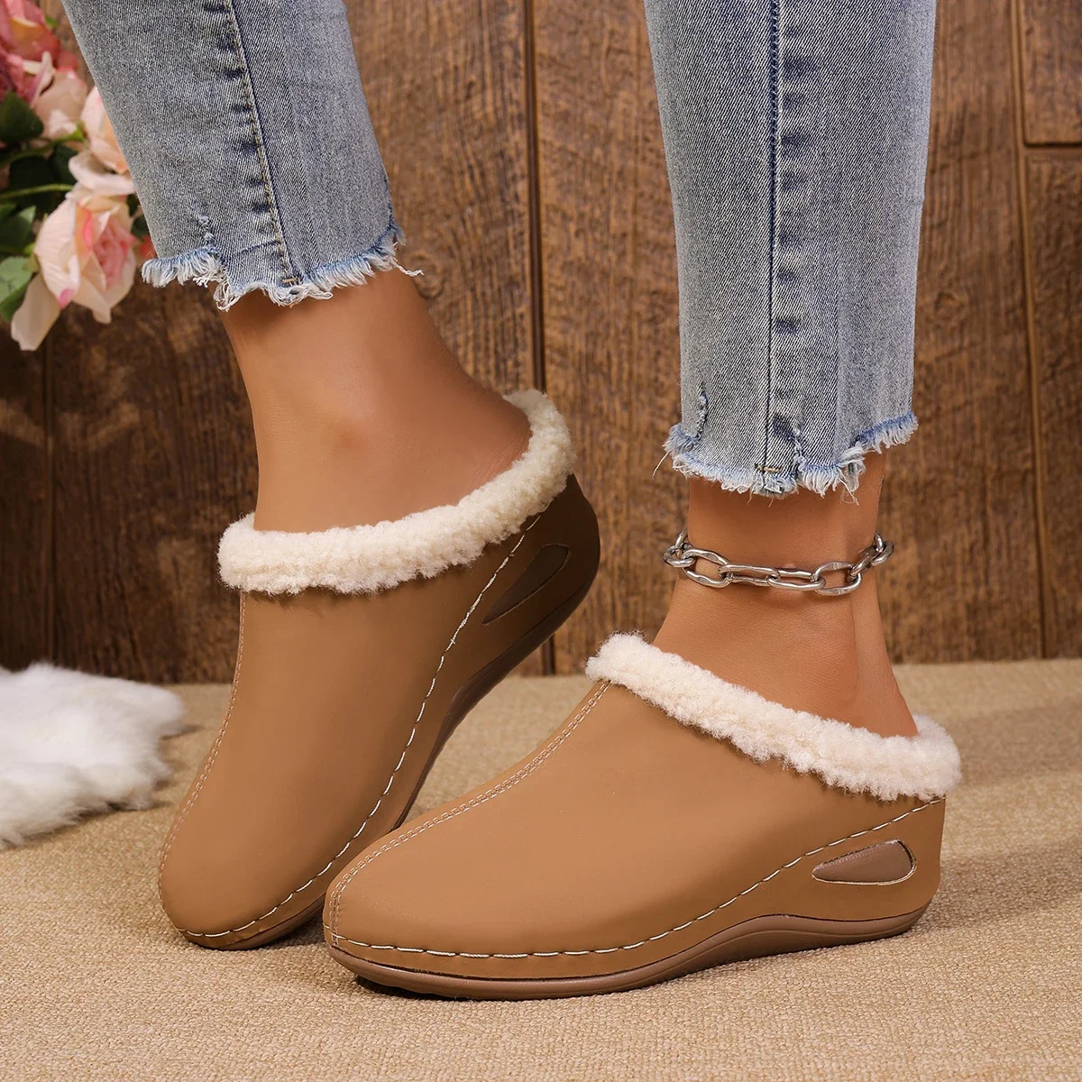 Ladies Shoes 2025 New Closed Toe Women's Slippers Fashion Outdoor Casual Winter Plus Velvet Keep Warm Comfortable Flat Slippers