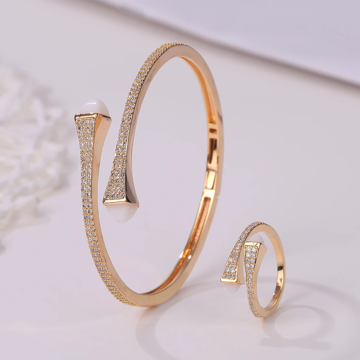 2021 New Romatic Women Fashion 2 Pcs Bracelet & Ring Set Candy color stone Simple Design Gold Open Cuff Bangle Ring Jewelry Set 