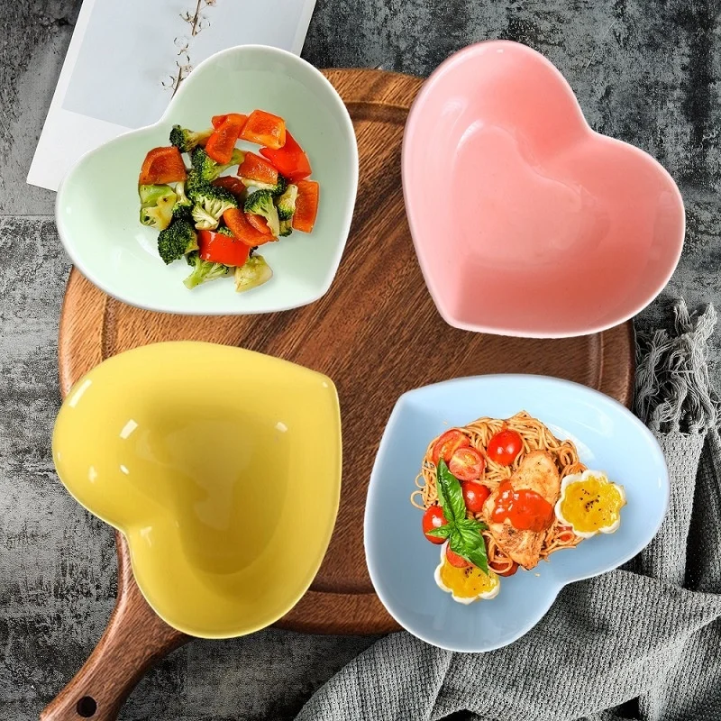 Heart Shaped Plastic Snack Plate Dish