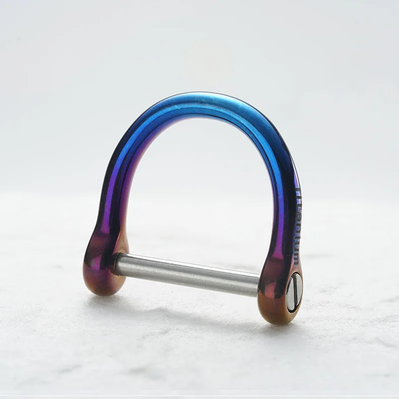 Luxury Titanium Horseshoe Buckle Keychain - Lightweight Baked Color Key Ring Holder, Premium Gift