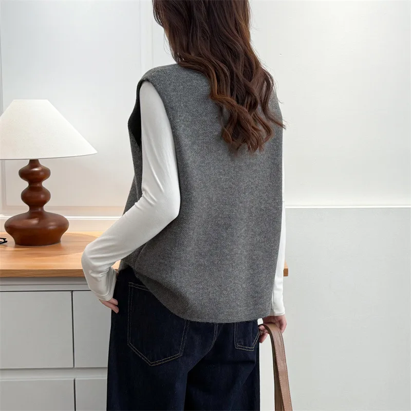 XXXXL Fashion Plus Size Women's Sleeveless Vest New Autumn And Winter solid-color Knitted Cardigan Casual Sweaters 8521