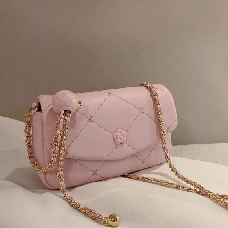 Sweet Cute Quilted Shoulder Bag Women Camellia Chain Solid Color Crossbody Bag Ladies Stitching Leather Small Square Luxury Bags