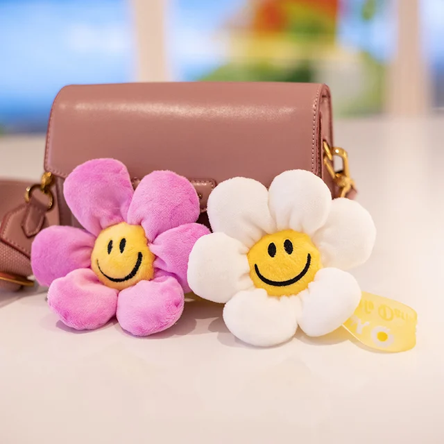15cm Cute Smiley Flower Pendant Japanese Style Plush Toy Kawaii Flowers Doll Bag Pendant Keychain Home Decor Gifts Child Girl 2
