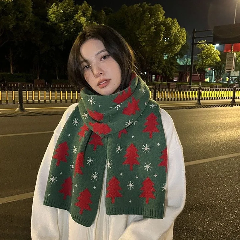 Christmas Warm Knitted Scarf For Women-Red Green Versatile Autumn Winter Neck Protection Scarf Festive Christmas Gift Accessory