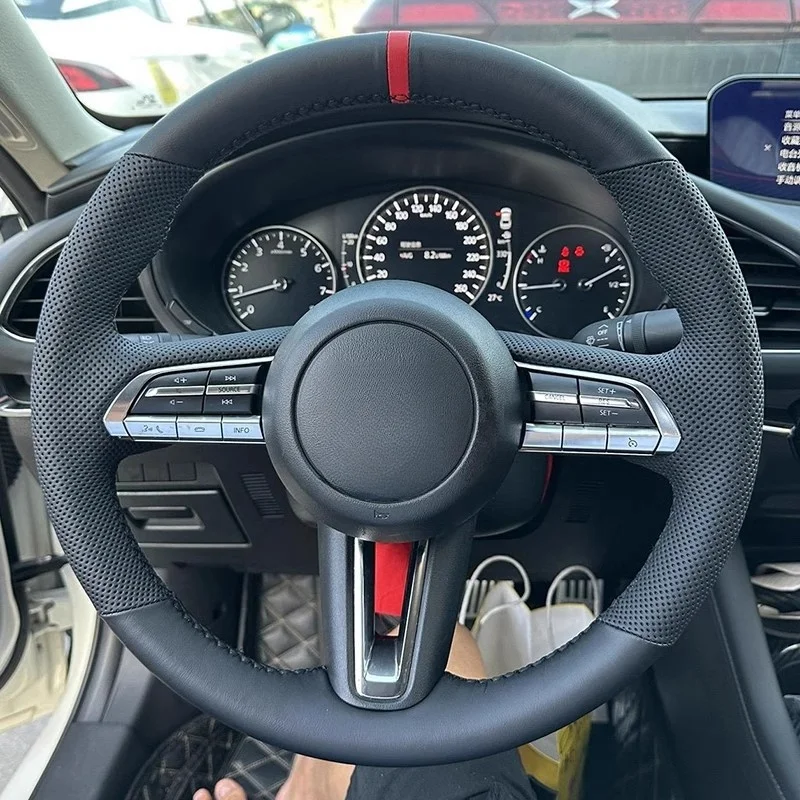 Passen Sie die Handnähen-Autolenkradabdeckung aus Mikrofaser-Leder für Mazda CX-30 CX30 Mazda 3 Axela Autozubehör an
