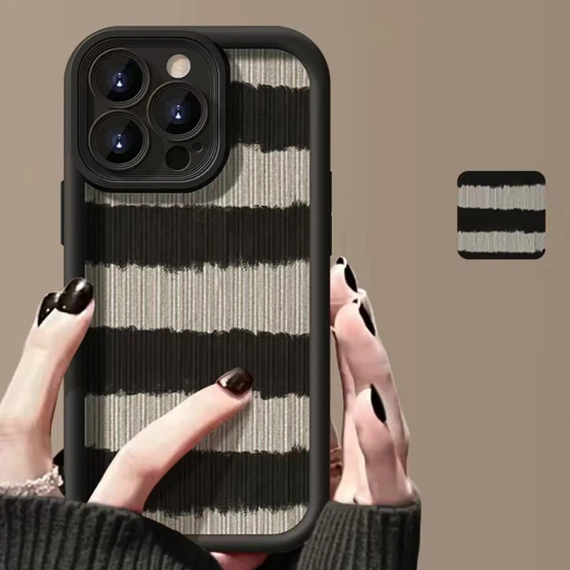thumbnail image 1 of Funda con patrón de celosía y rayas de cebra para iPhone 11, 12, 13, 14, 15, 16 Pro Max, X, XR, XS Max, 7, 8Plus, funda protectora suave para cámara, 1 of 5
