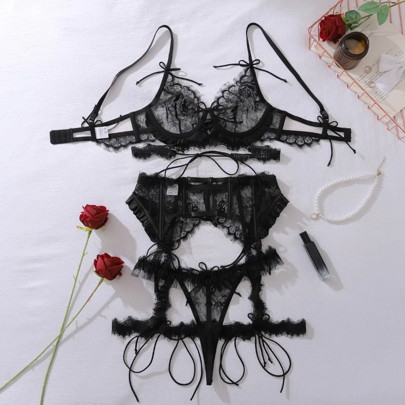 body-shaping lace design detail