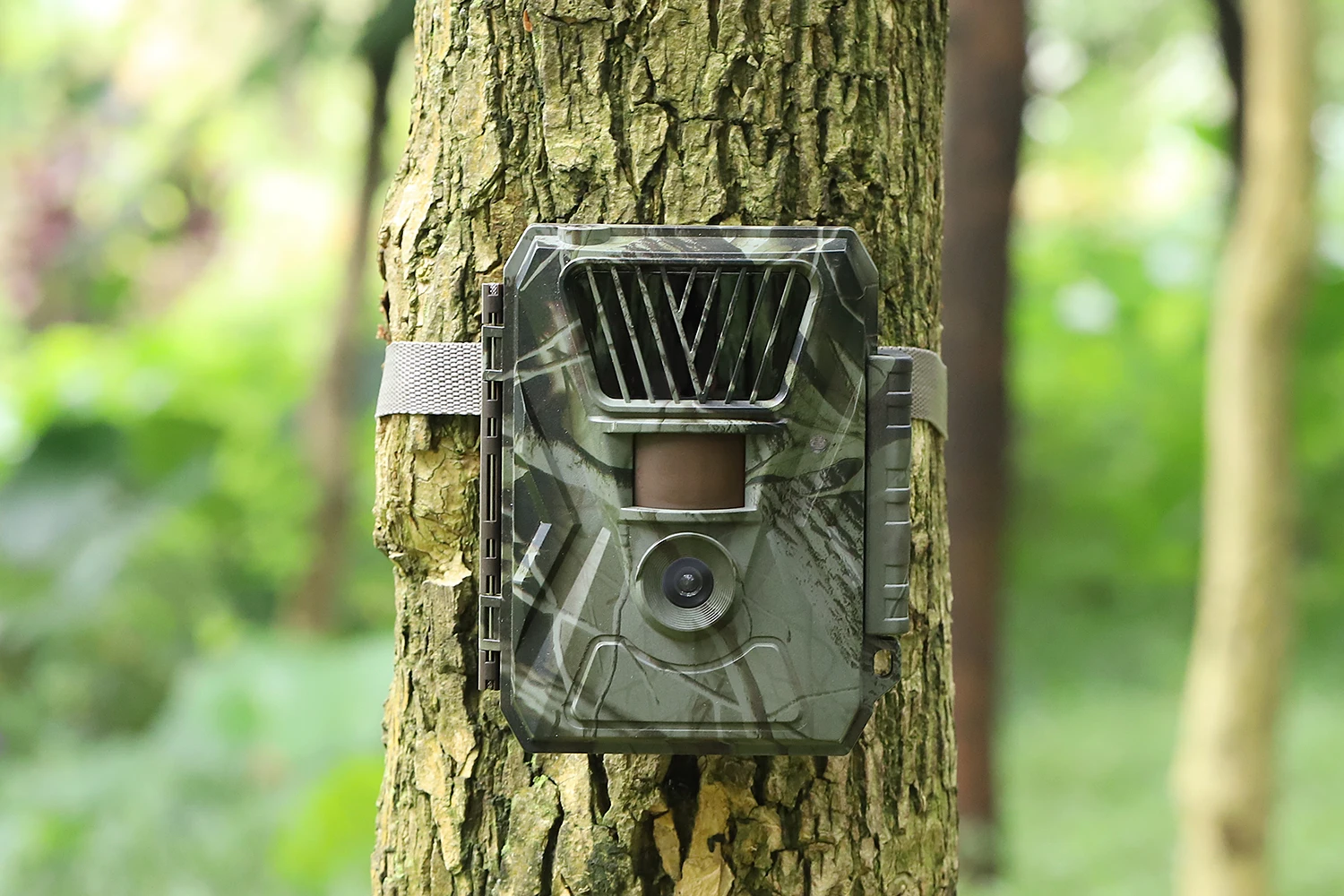 Willfine 2.9L 24MP Game Trail Camera Photo Traps with 940nm No Glow LEDs for Garden Security Wildlife Camera