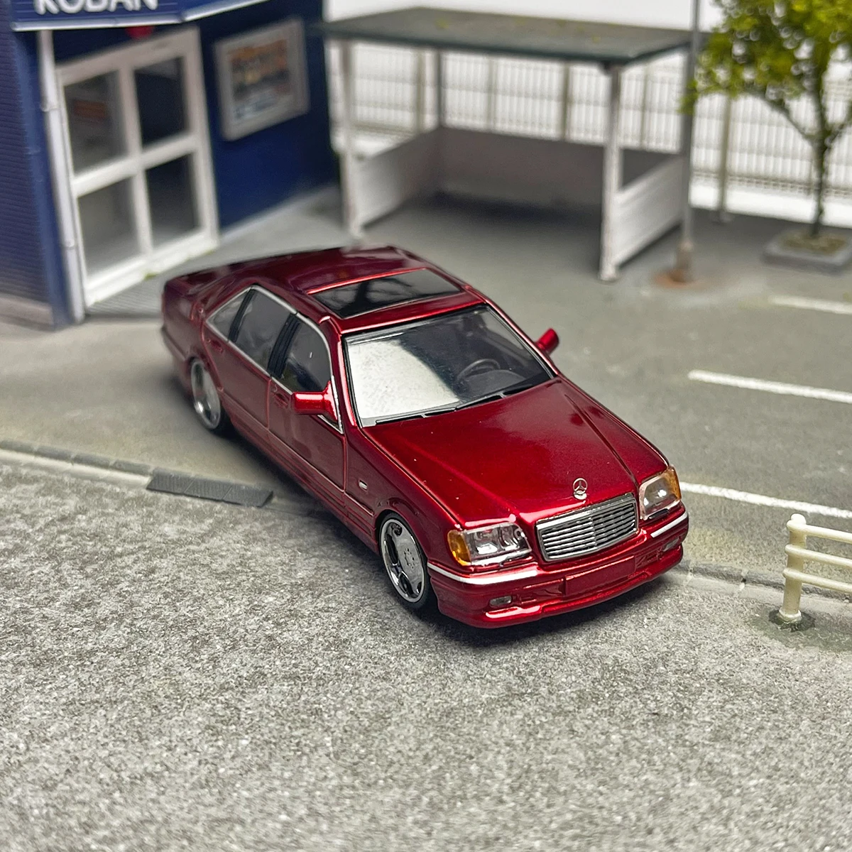 

SW 1:64 W140 Alloy Car Model Collection Souvenir Display Model Toy Gift