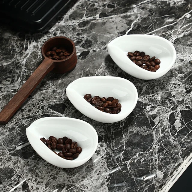 1Pcs Coffee Bean Dosing Cup Coffee Beans Dose Trays Coffee Beans Shovel Pure White Pottery Tea Scoops Coffee Tray Accessory 4