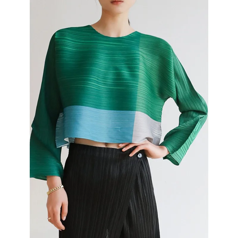 

GGHK Miyake Color Clash Women Short Sleeve T-Shirt Round Neck Splicing Loose Pleated Tops Female Fashion 2023 Autumn Clothing