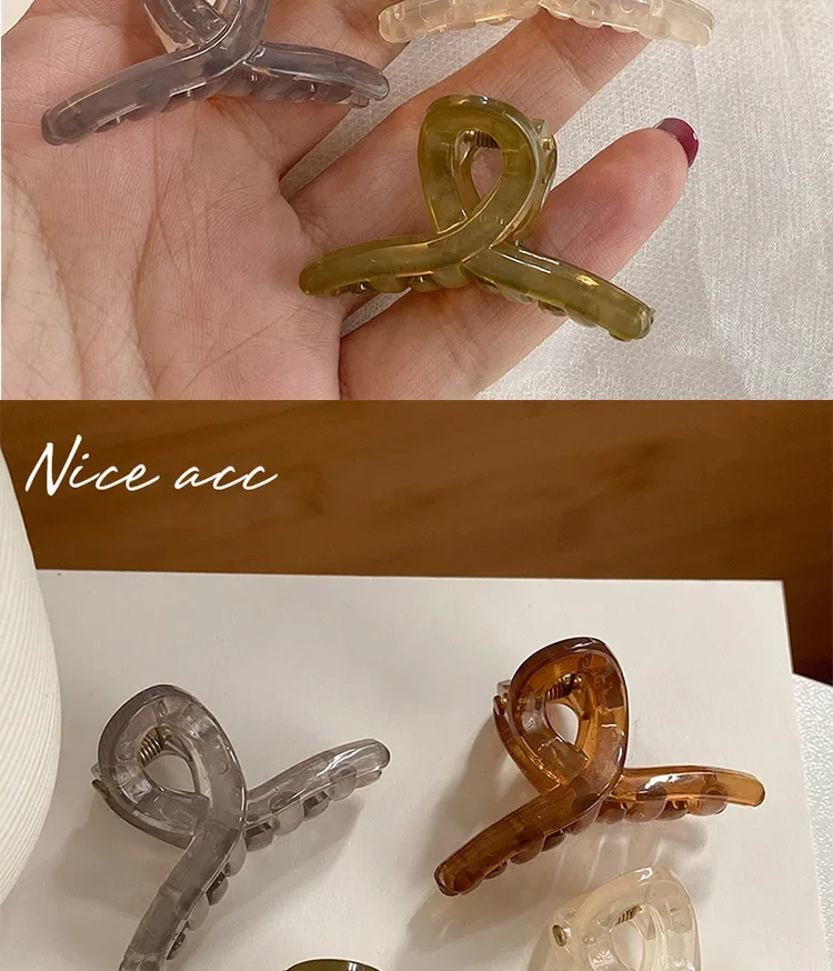 4Pcs/set mini cute claw clip small girl hair claw semi transparent bangs side clip small shark clip women's hair accessory
