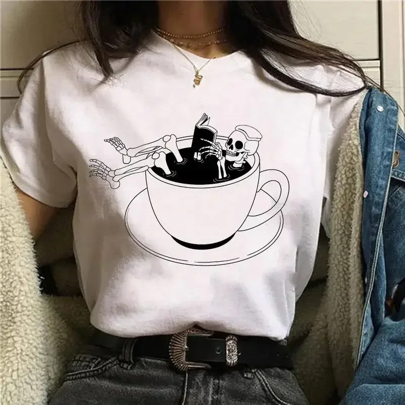 

Женская футболка с круглым вырезом, коротким рукавом и графическим принтом